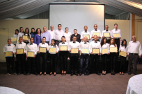 بالصور: المدرسة الثانوية الشاملة تحتفل بتخريج الفوج الأول من طلاب فرع السياحة